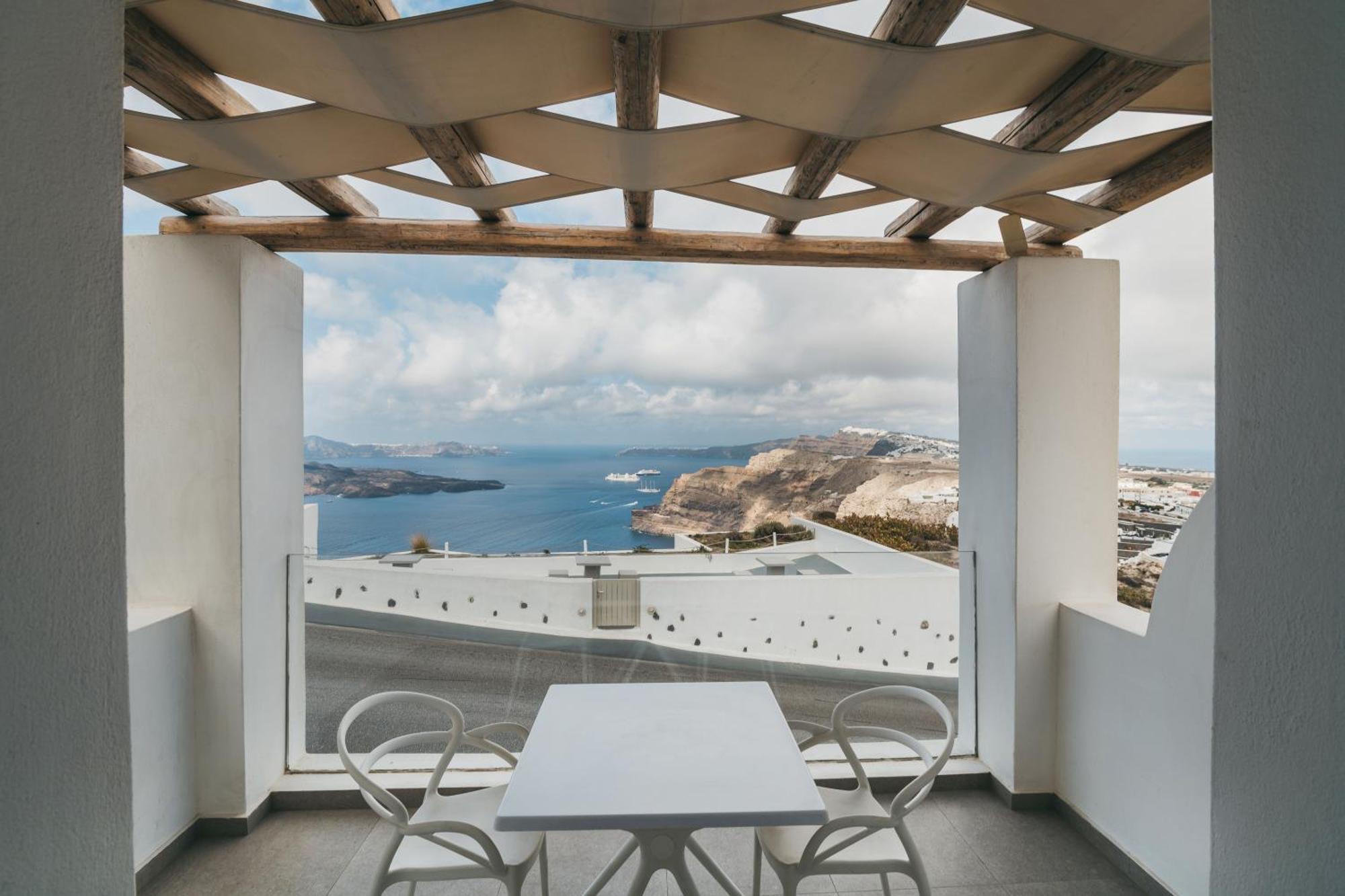Symphony Santorini